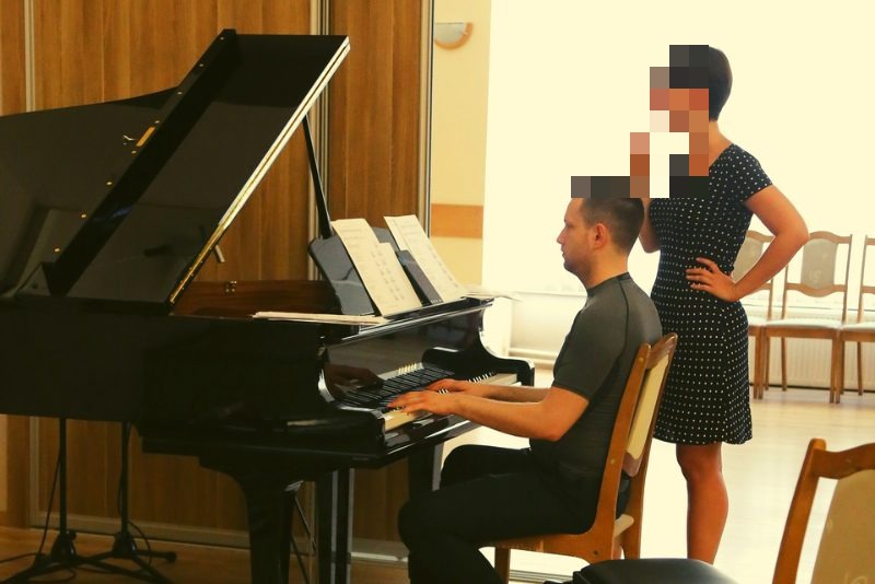 Lekcja przy pianinie